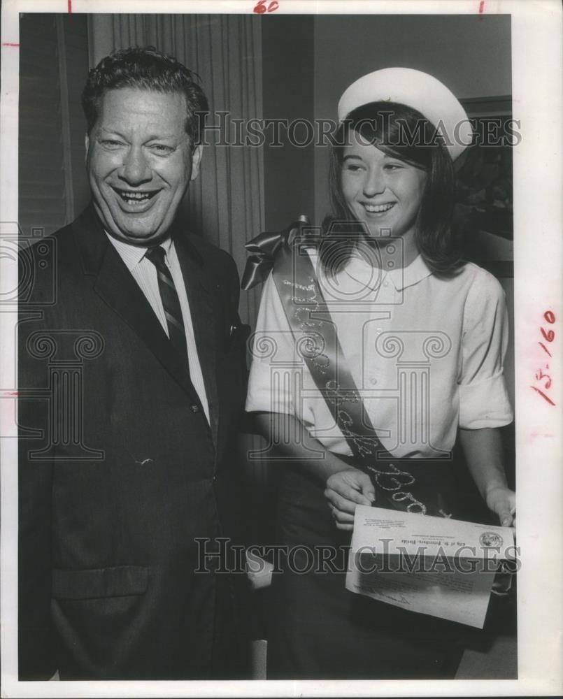 1966 Press Photo Miss Safe Boating Week Debbie Johnson - RSA27791 - Historic Images