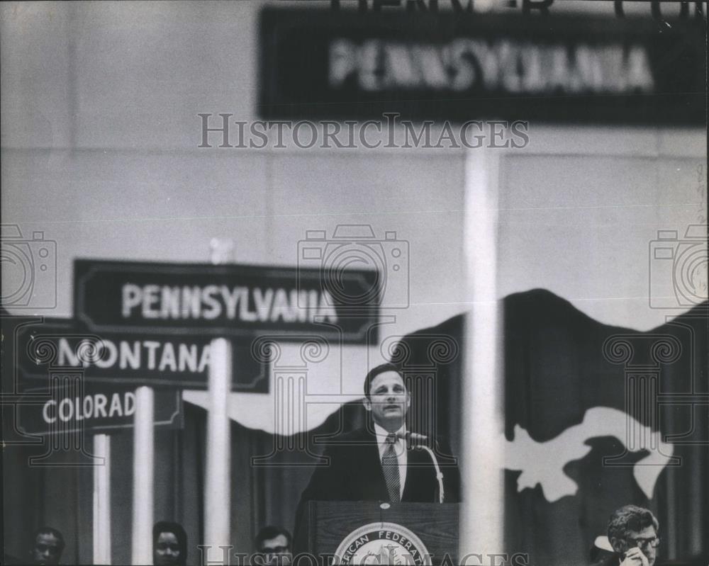 1970 Press Photo Sen. Birch Bayh - RSA28713 - Historic Images