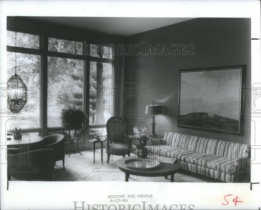 1986 Press Photo A Fabric Backed Vinyl Wall Covering Ro - RSA31097 - Historic Images