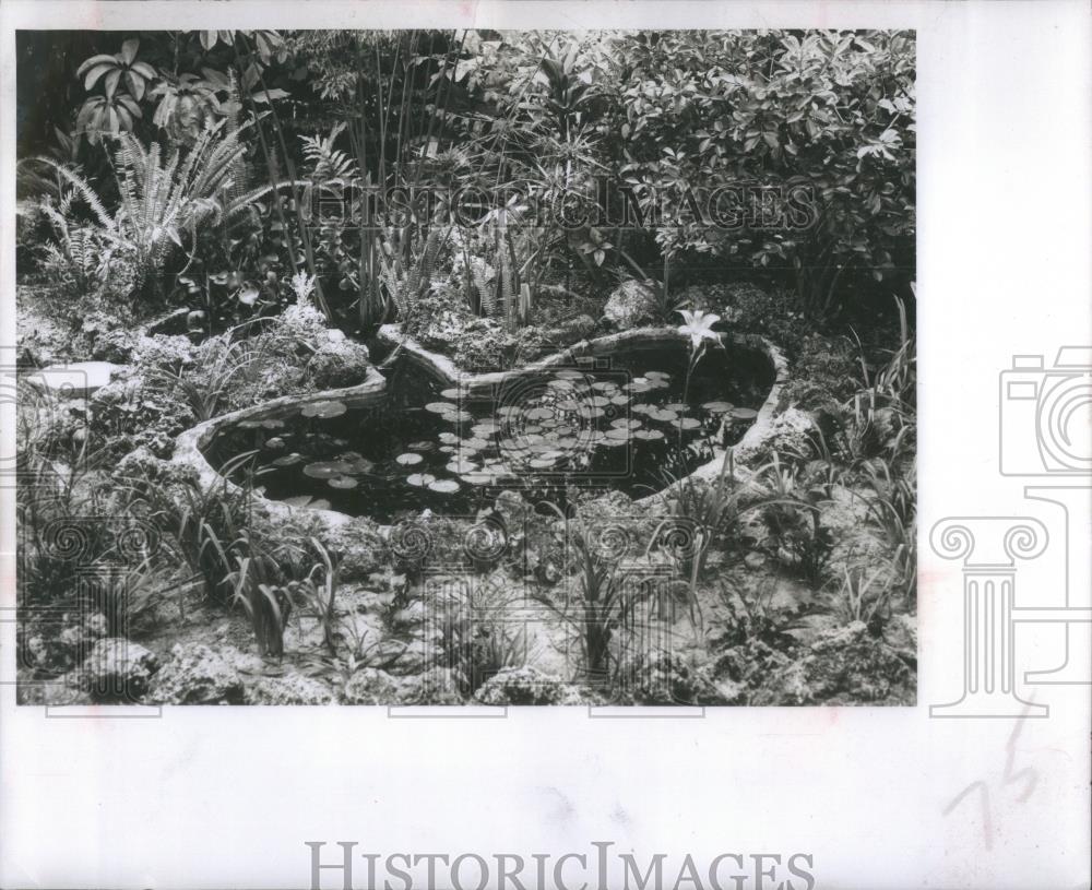 1955 Press Photo Garden Pools Exterior Decorations - RSA31903 - Historic Images