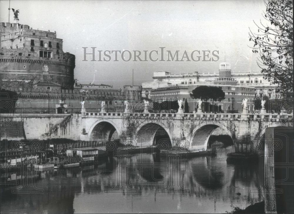 Press Photo St. Angelo Castle &amp; Bridge Rome, Italy Buil - RSA34323 - Historic Images