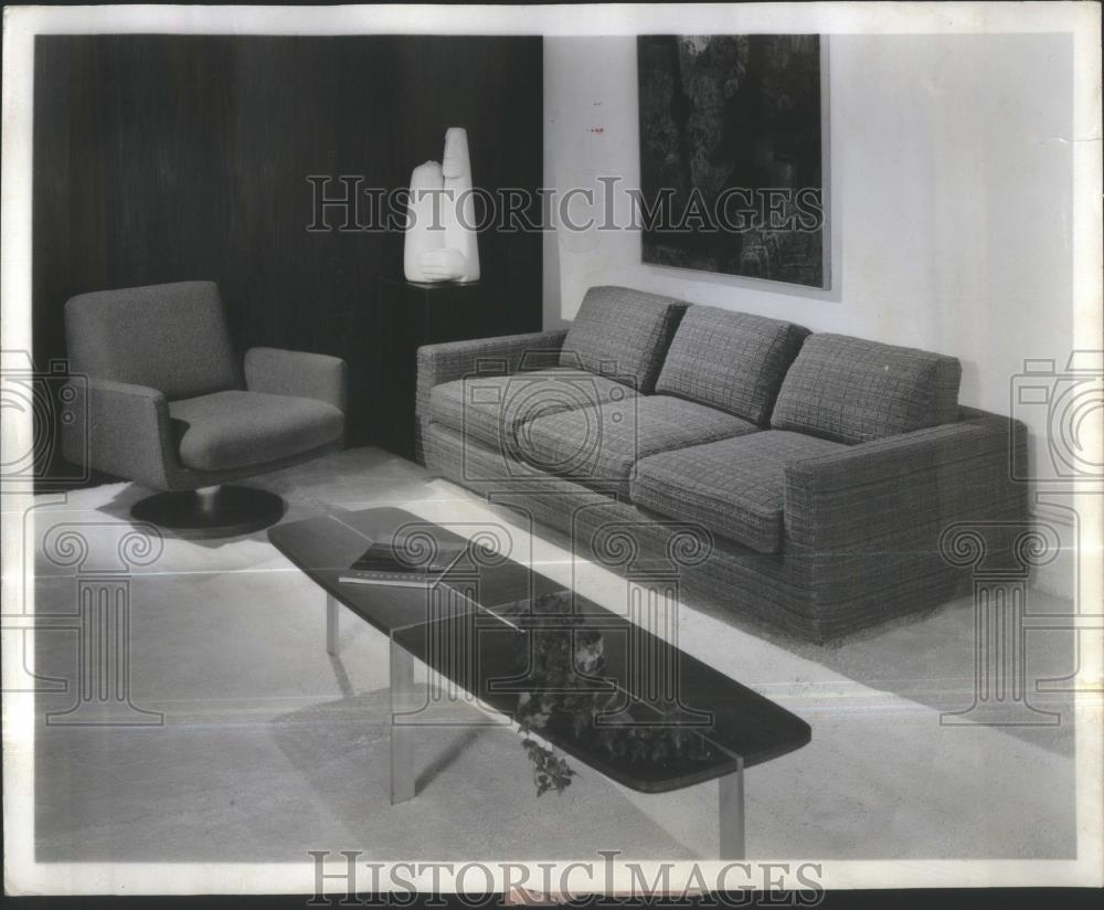 1961 Press Photo FURNITURE SOFA - RSA39529 - Historic Images