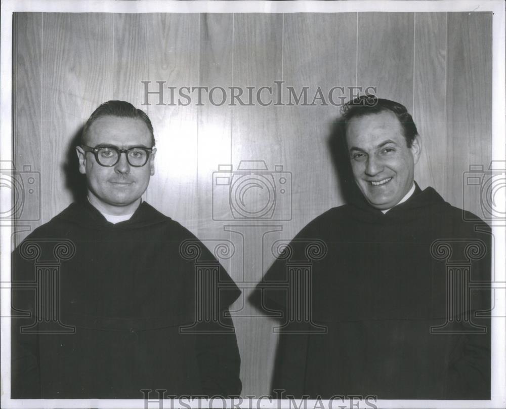 1958 Press Photo Rev. Raymond LaBate assistant Roman Ca - RSA44985 - Historic Images