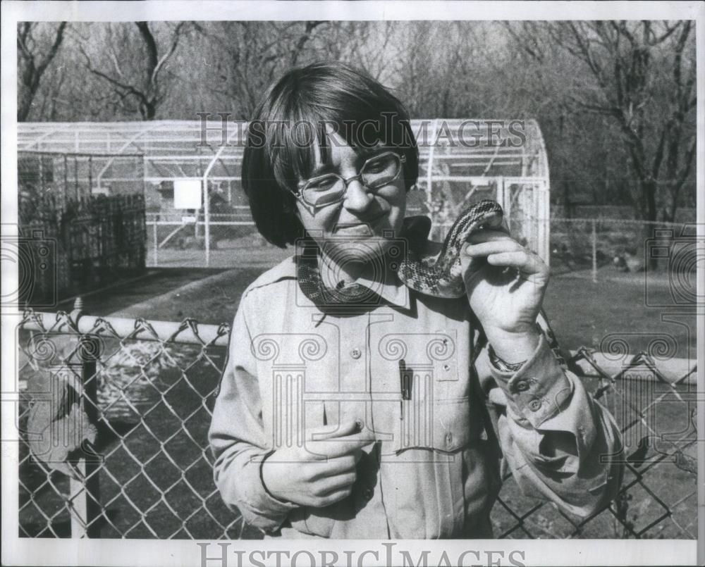 1977 Press Photo Pam Kynci resident naturalist Willowbr - RSA45047 - Historic Images