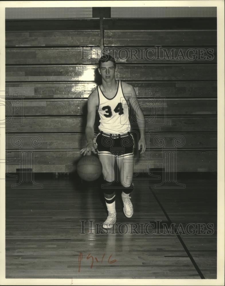 1986 Press Photo Bob Rock playing basketball - mjb86302 - Historic Images