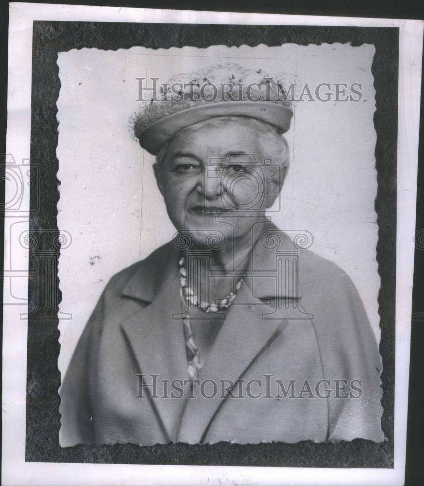 1962 Press Photo Elizabeth Kuebler Kathryn Kula Moore - RSA47551 - Historic Images