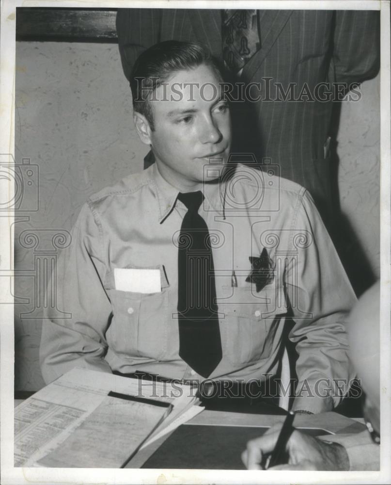 1954 Press Photo West Park Policeman George Kuhter - RSA47667 - Historic Images