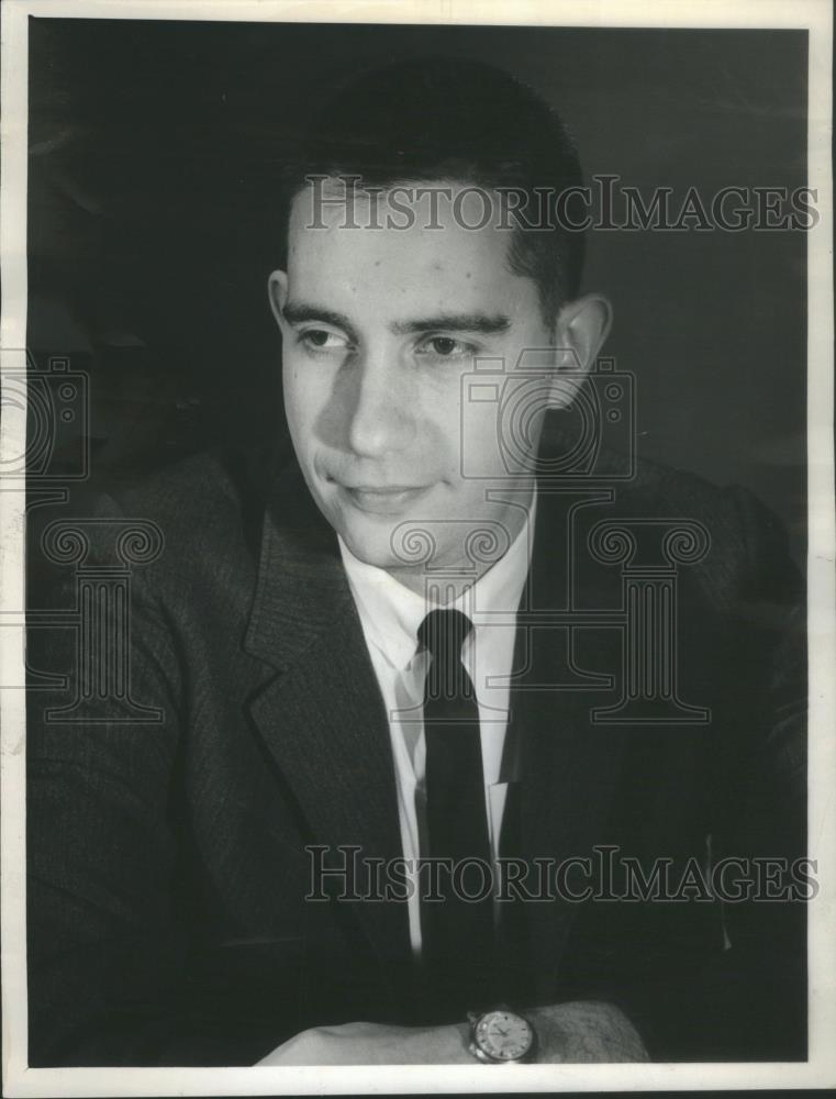 1963 Press Photo Ronald M. Chizever, Lawyer, Former Reporter, Editor - RSA69681 - Historic Images
