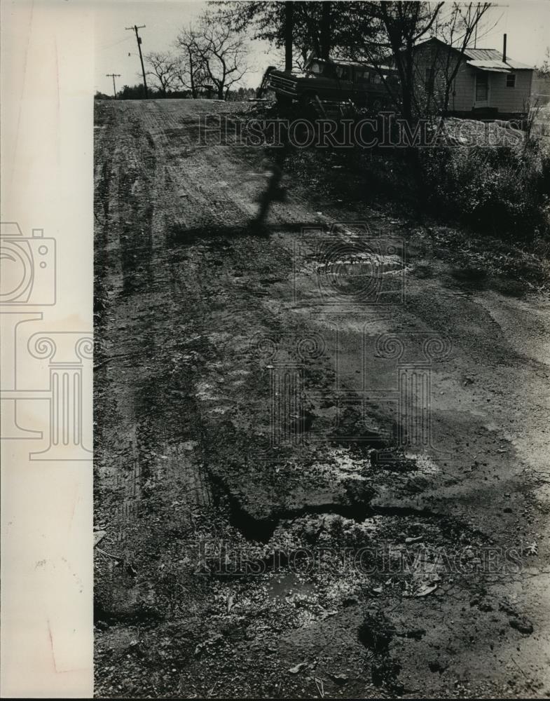 1983 Press Photo repairs needed for second Street, Trafford, Alabama - abna13110 - Historic Images