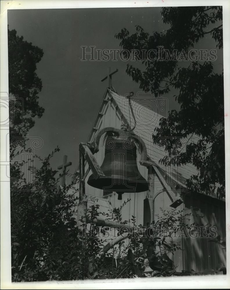 Press Photo Bell in front of Saint Johns Church in Forkland, Alabama - Historic Images