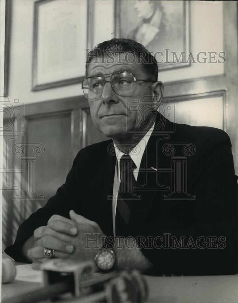 1983 Press Photo Montgomery, Alabama Mayor Emory Folmar at Press Converence - Historic Images