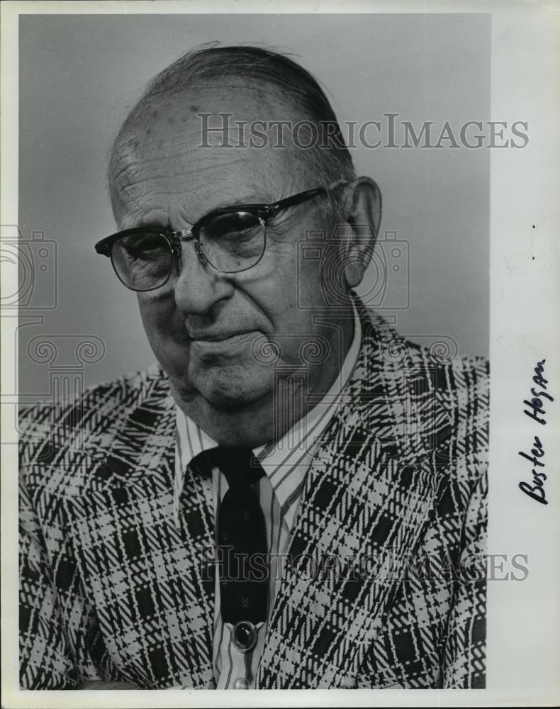 1980 Press Photo R. E. &quot;Buster&quot; Hogan, reporter for news, Birmingham, Alabama - Historic Images