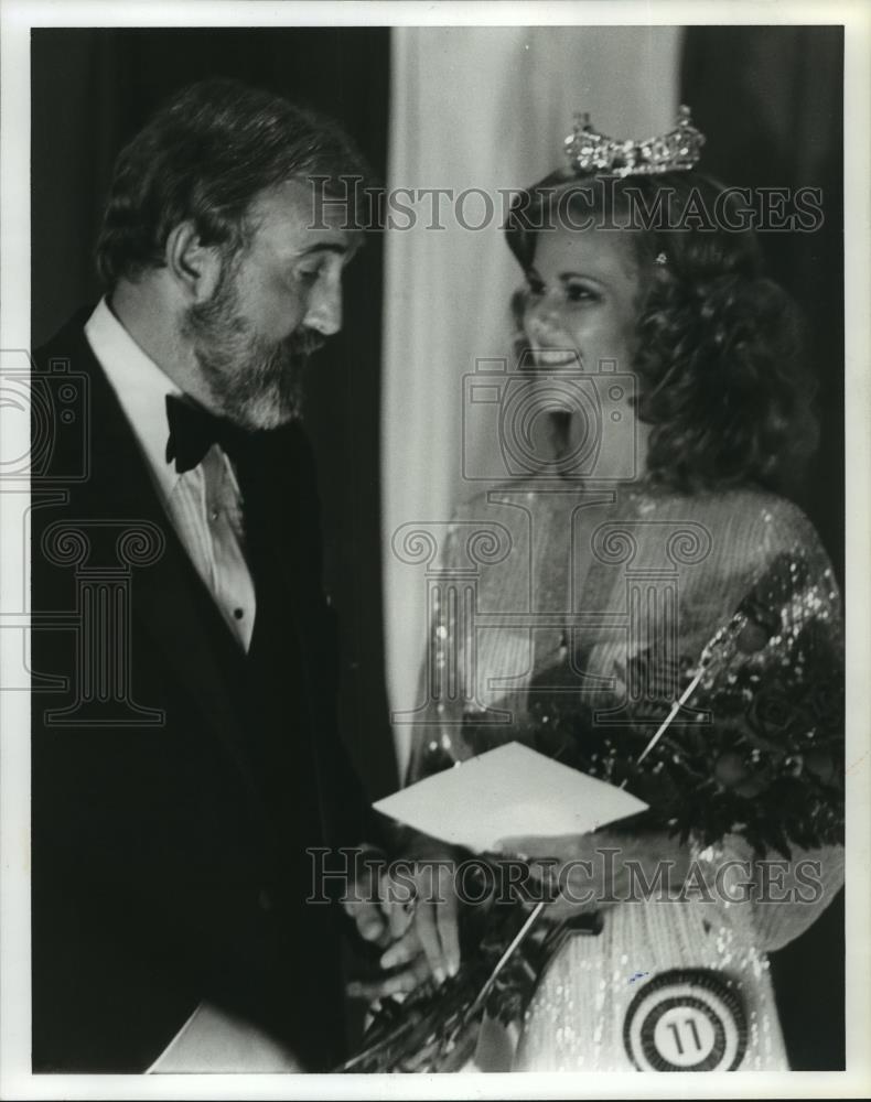 1980 Press Photo Deborah Marie Klingenbeck crowned Miss Point Mallard - Historic Images