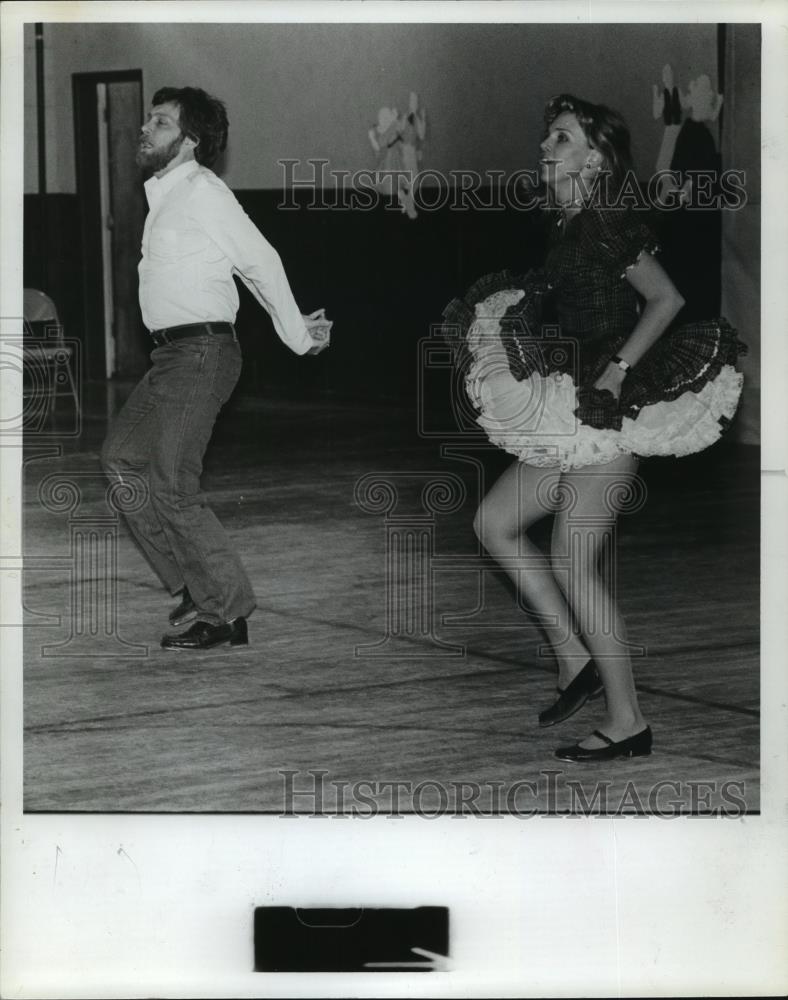 1982 Press Photo Dancers Jerry Davis, Cindy Fisher of Chattanooga, in Alabama - Historic Images