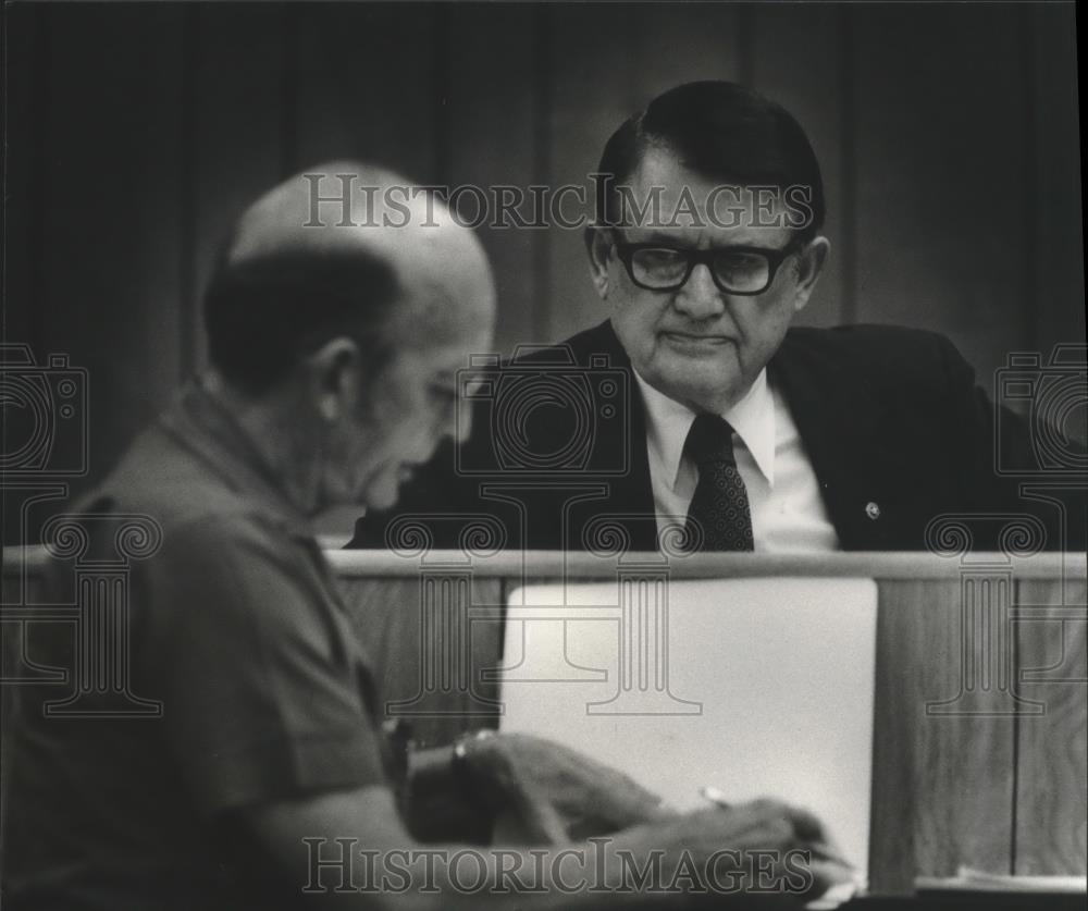 1984 Press Photo Warrior, Alabama-Mayor Jean Gayle at council meeting - Historic Images