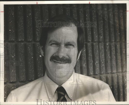 1985 Press Photo Sheffield, Alabama Mayor Howard Gamble Supports SIDA Tax - Historic Images
