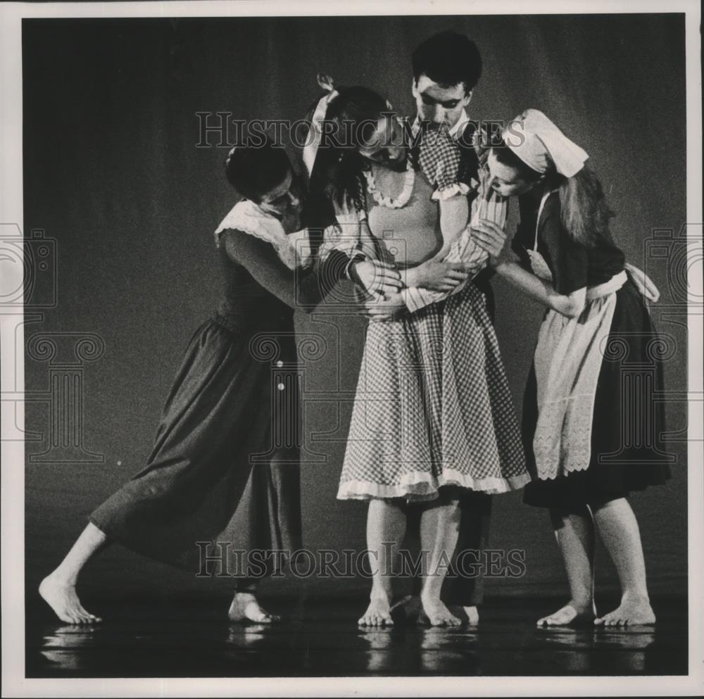 1989 Press Photo Southern Danceworks Dress Rehearsal at Alabama Theater - Historic Images