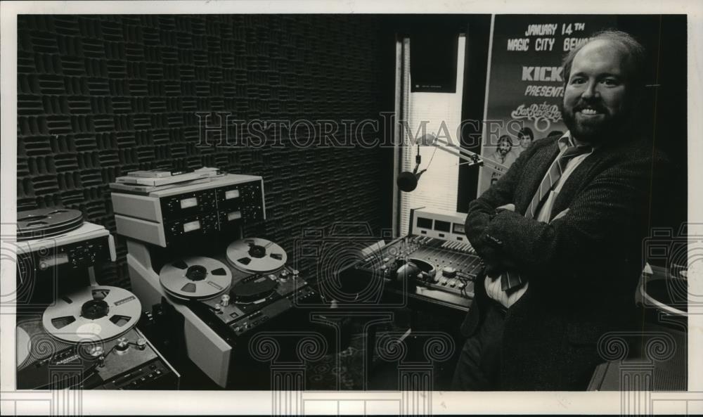 1986 Press Photo WERC Radio - Bill Lawson, Talk Show Host, Birmingham, Alabama - Historic Images