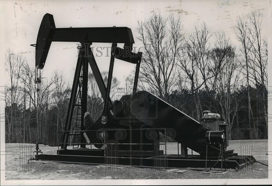 1990 Press Photo A Coalbed Methane Gas Well in Duncanville, Alabama - abna16202 - Historic Images