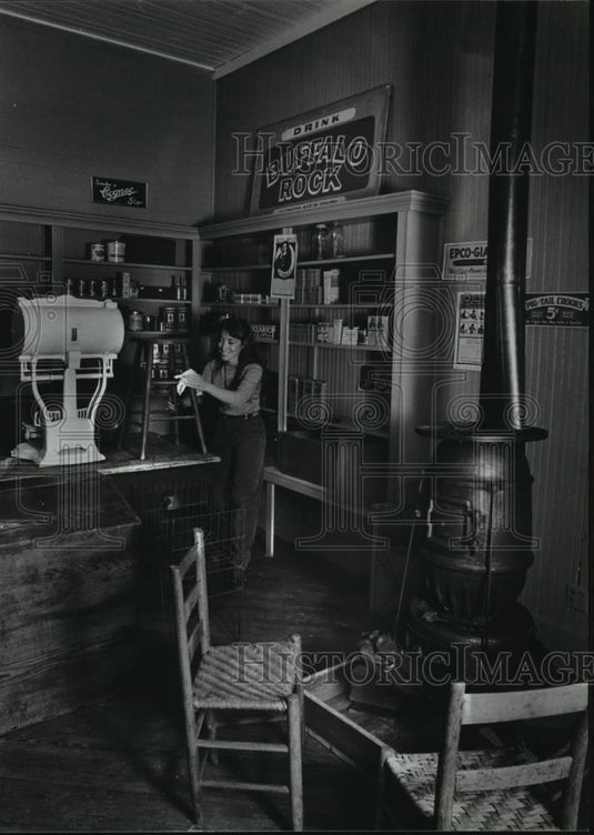 1982 Press Photo 1892 Store in Old North Hull Historic District, Montgomery - Historic Images