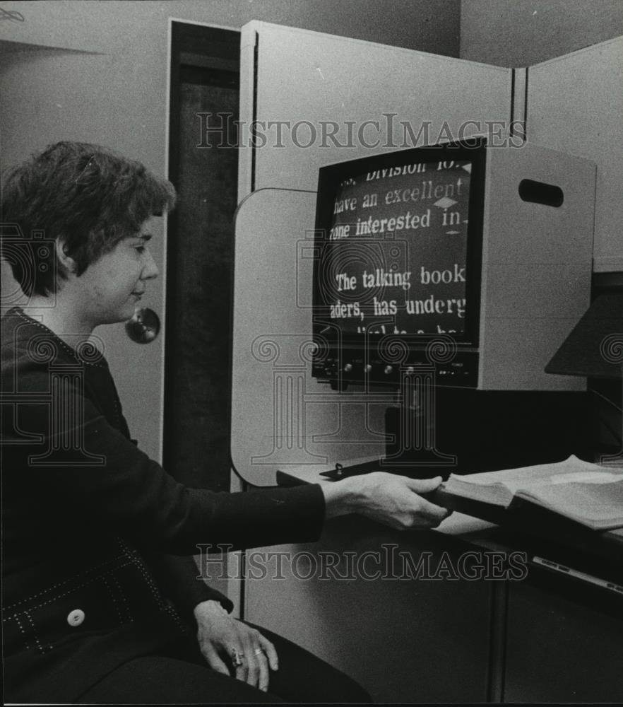 1980 Press Photo Apollo laser machine at Library for handicapped, Alabama - Historic Images