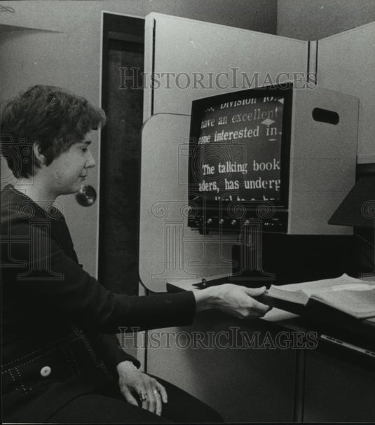 1980 Press Photo Apollo laser machine at Library for handicapped, Alabama - Historic Images