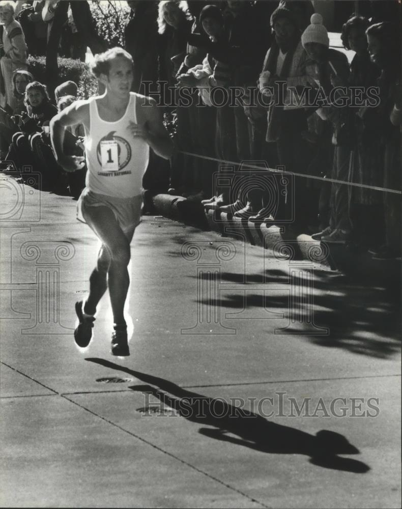 1981 Press Photo Overall Vulcan Run Winner Was Steve Bolt Of Cullman, Alabama - Historic Images