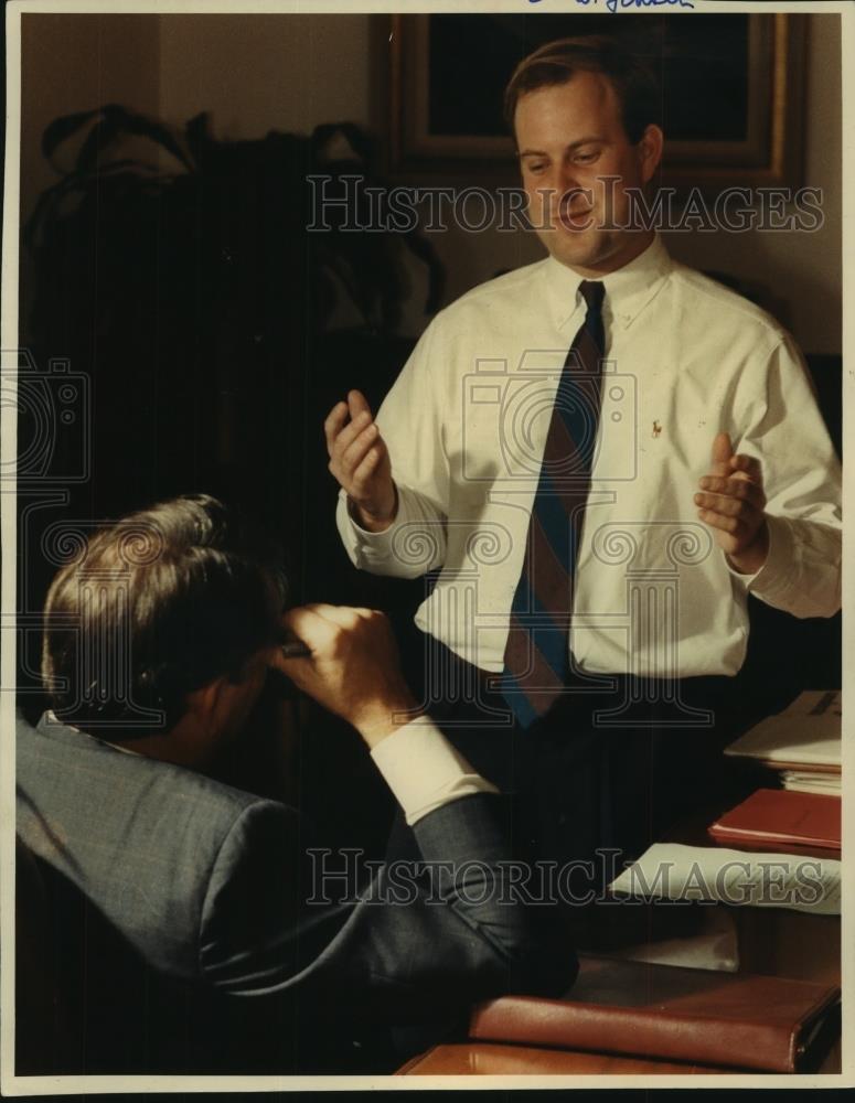 1990 Press Photo Scott Jensen is Governor Thompson&#39;s aide, Wisconsin - Historic Images