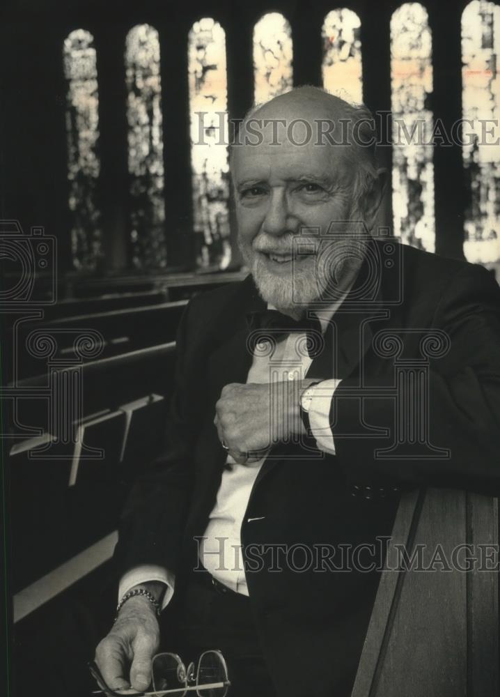 1991 Press Photo Father Philip S. Kaufman - mjb86362 - Historic Images