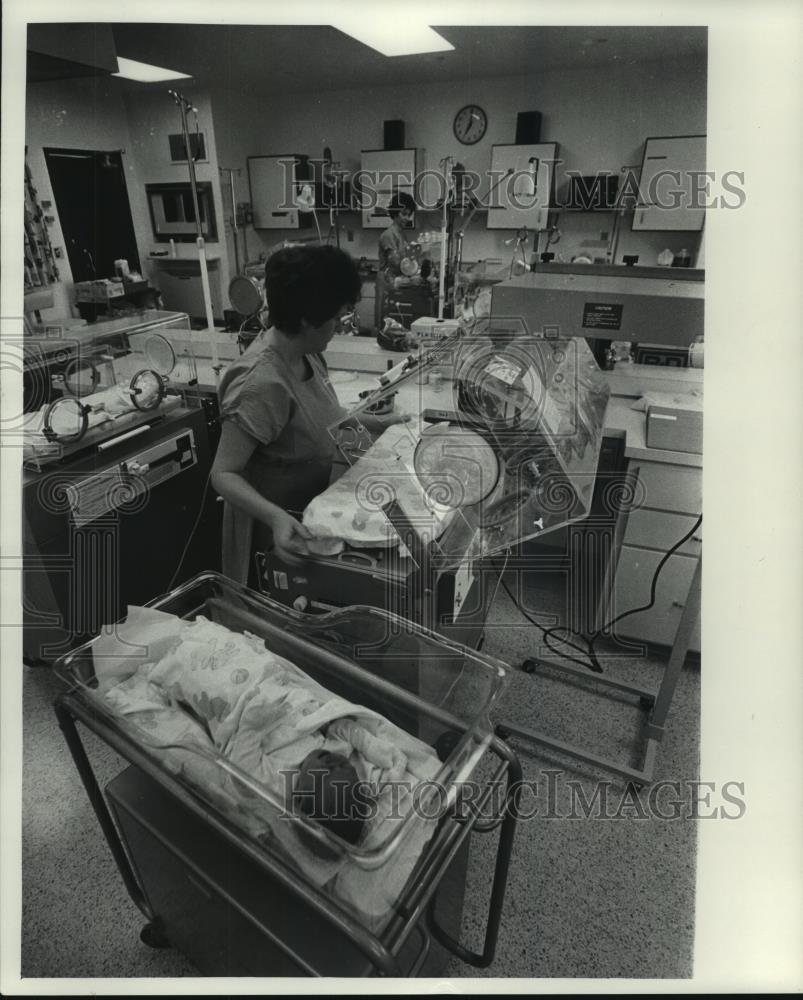 1978 Press Photo The Special Care Nursery at St. Francis Hospital. - mjb86428 - Historic Images