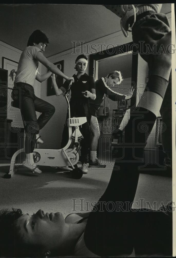 1986 Press Photo Cindy Byrne, President of The Fitness Network, Milwaukee - Historic Images