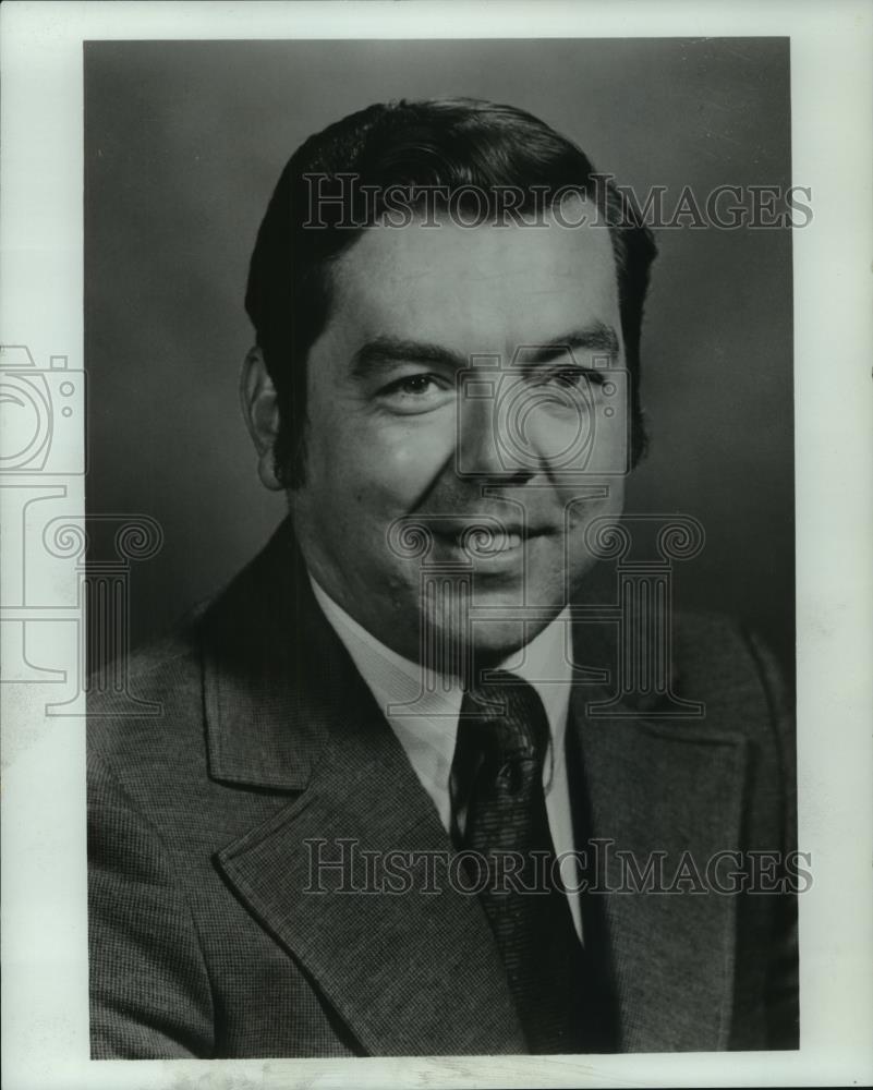 1978 Press Photo Thomas Pitcher named controller at Philip Morris Industrial - Historic Images