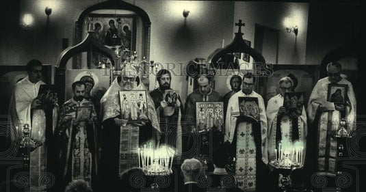 1988 Press Photo Images of saints displayed at Sts. Cyril & Methodius Church - Historic Images