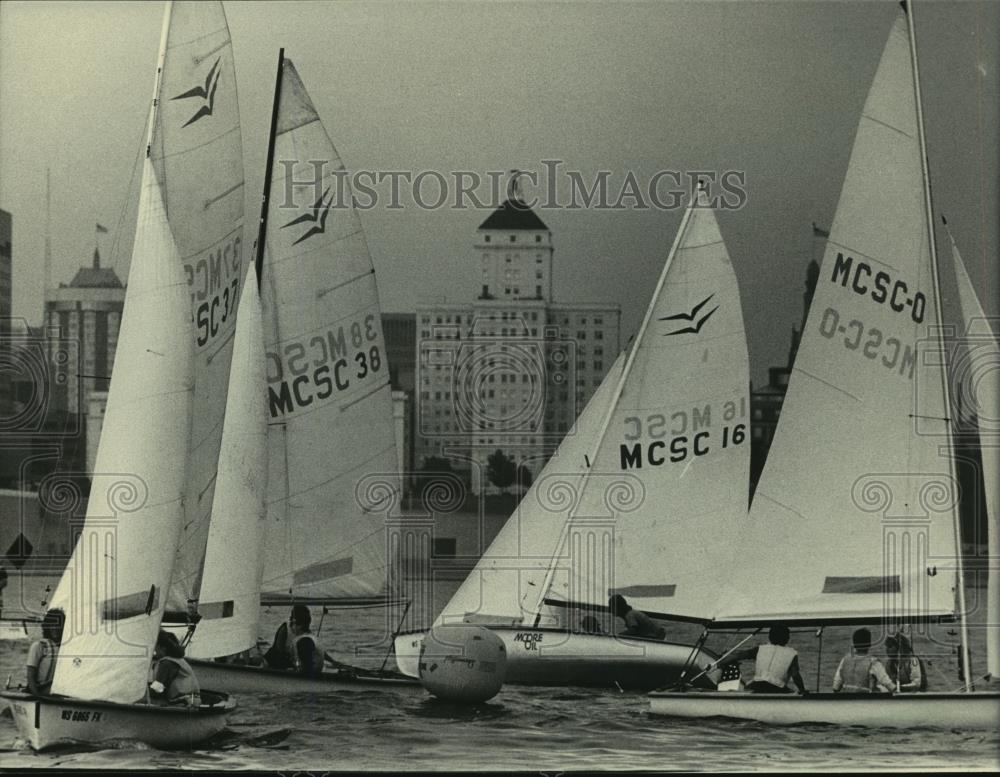 1985 Press Photo Sailboats on Lake Michigan during Lakefront Boating Festival - Historic Images