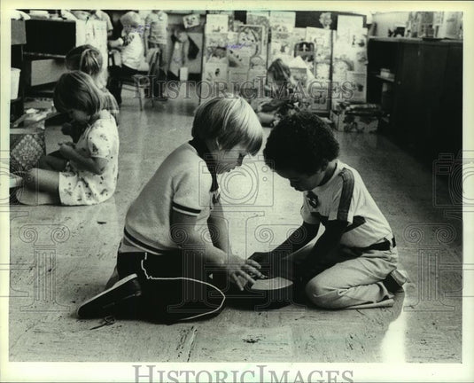 1983 Press Photo St. Albert School Jeremiah Behrs and classmate try a new game - Historic Images