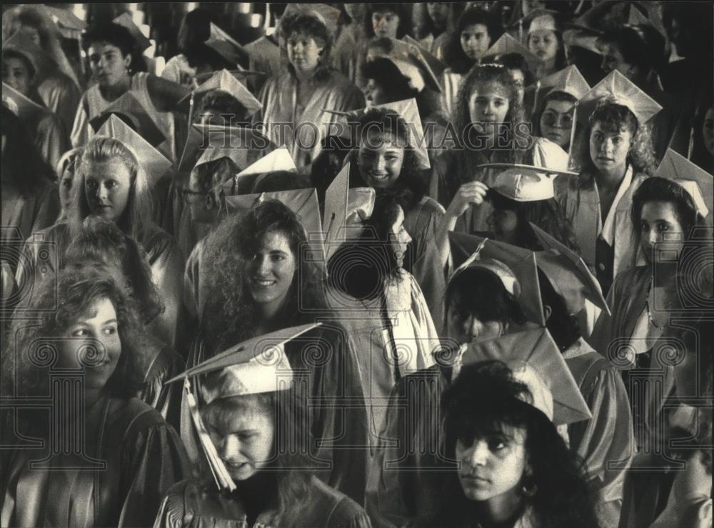 1991 Press Photo St. Mary&#39;s Academy last graduation class - mjb87866 - Historic Images