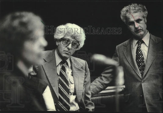 1982 Press Photo County Supervisor Harout Sanasarian & State Senator James Moody - Historic Images