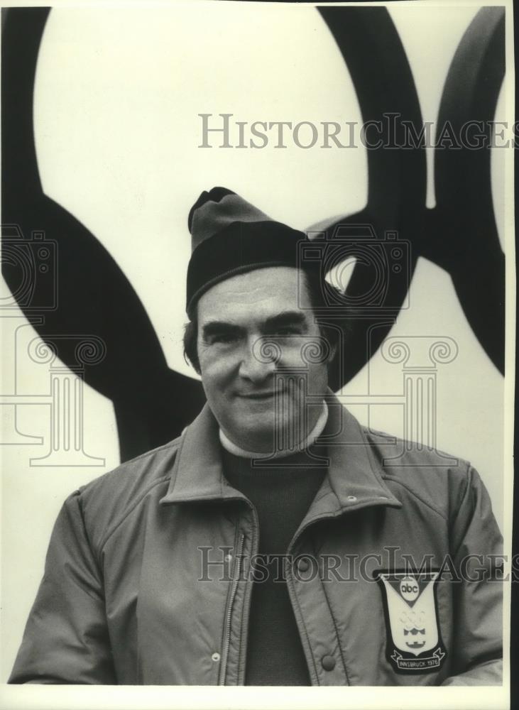 1976 Press Photo Pierre Salinger Covered Stories During Winter Olympic Games - Historic Images