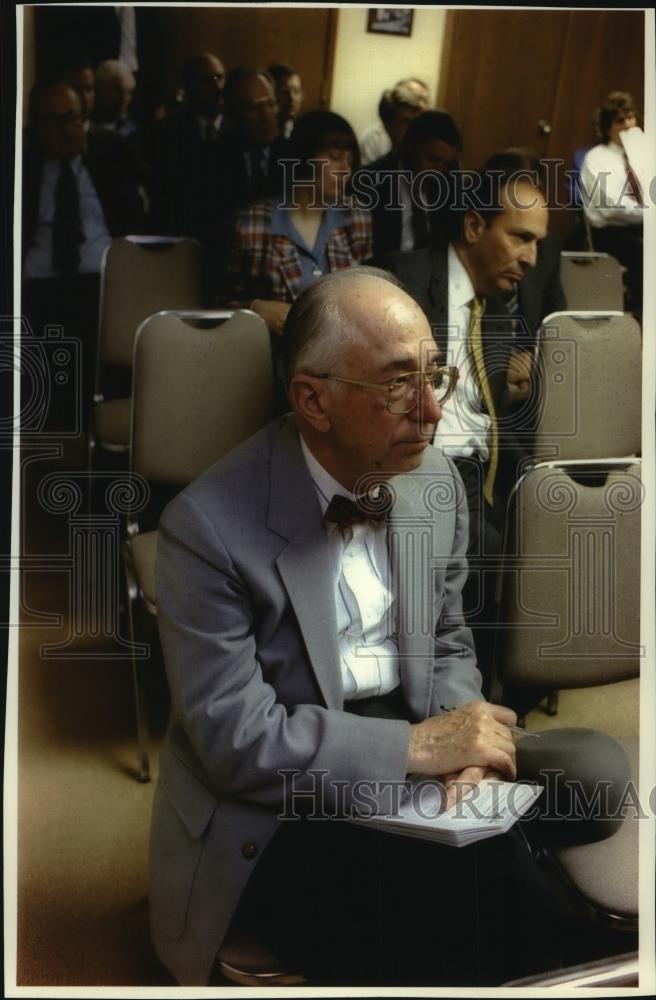 1984 Press Photo Donald Wiberg, Retired Engineer, Payco American Corporation - Historic Images