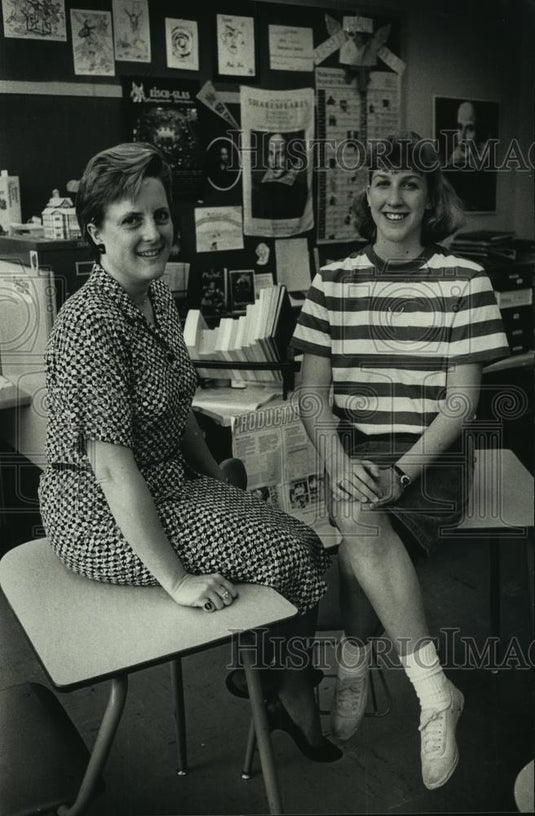 1989 Press Photo Beth Paulus, Presidential Scholar, and her teacher Mary Ann Noe - Historic Images