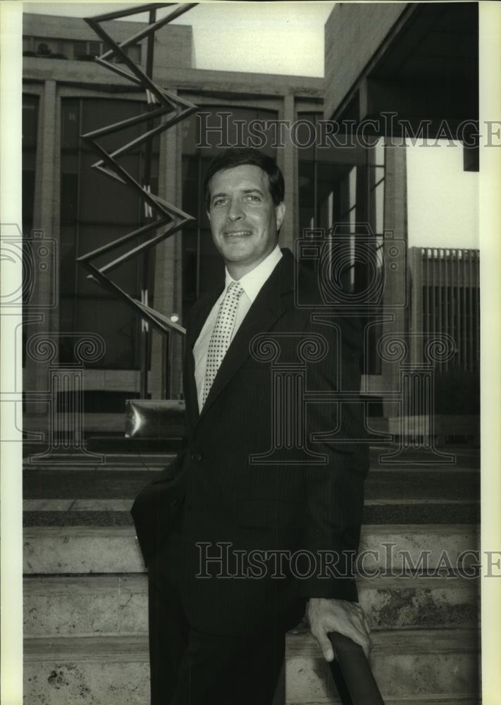 1985 Press Photo Joseph W. Polisi, president, The Juilliard School of Music - Historic Images