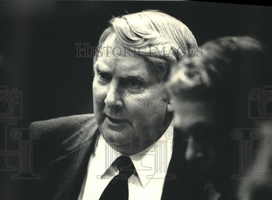 1987 Press Photo Milwaukee attorney, George Saunders - mjb91250 - Historic Images