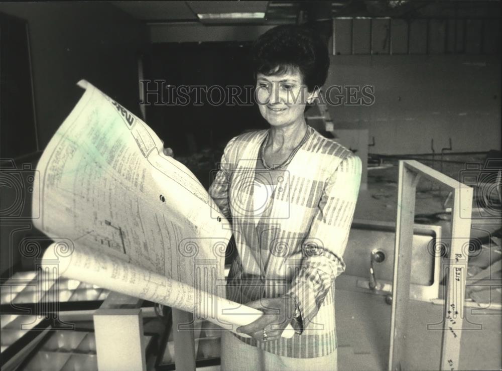1987 Press Photo Rowena Jorgensen, Dean of Milwaukee Area Technical College - Historic Images