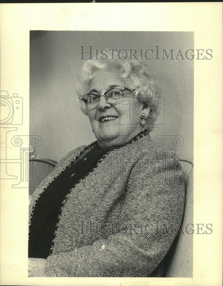 1984 Press Photo Marya Wozniak Viszewski, Poland refugees, Milwaukee - mjb91677 - Historic Images