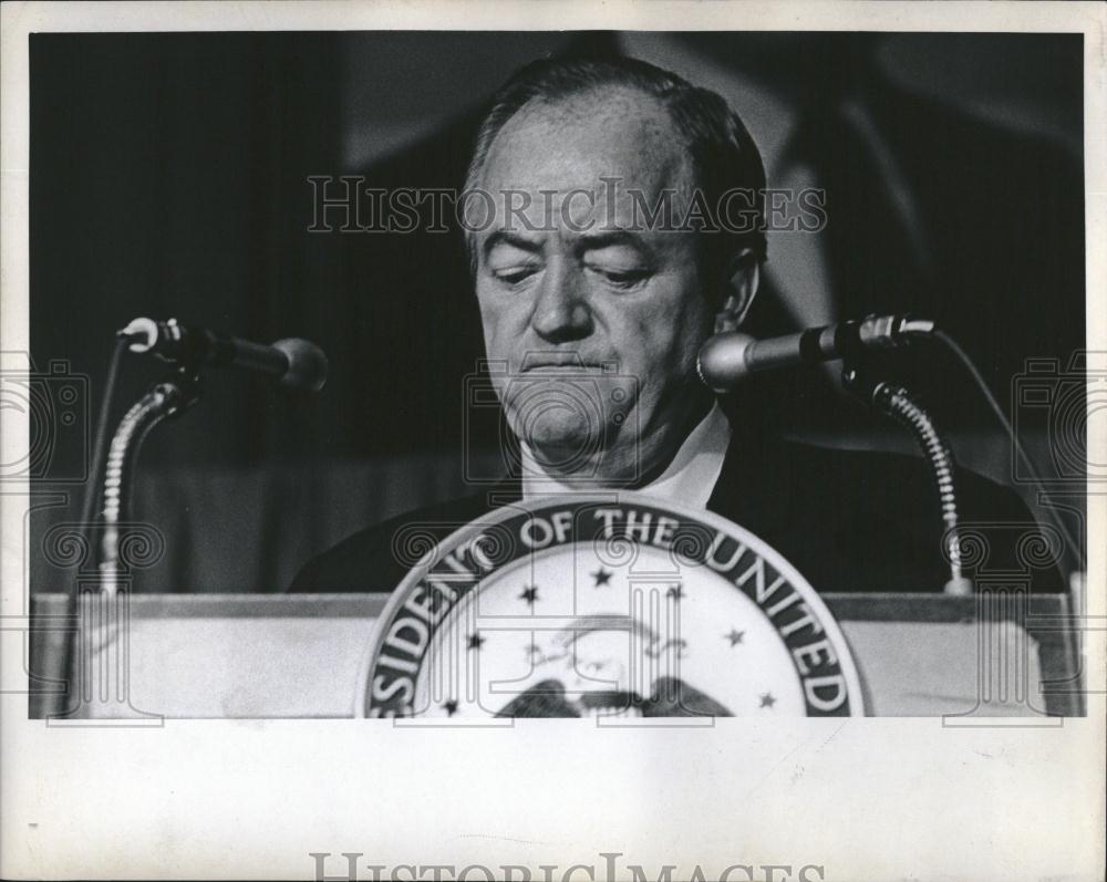 1968 Press Photo Hubert H Humphrey Vice President Sen - RRV18655 - Historic Images