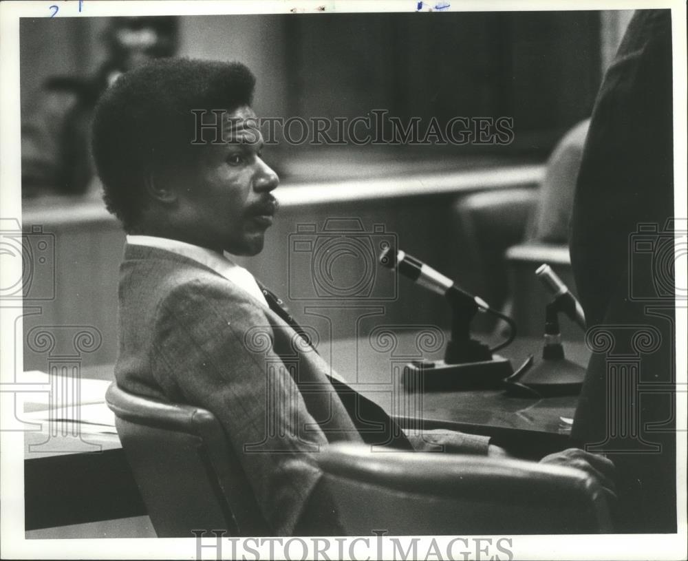 1982 Press Photo Josephus Anderson listens in court - abna18012 - Historic Images