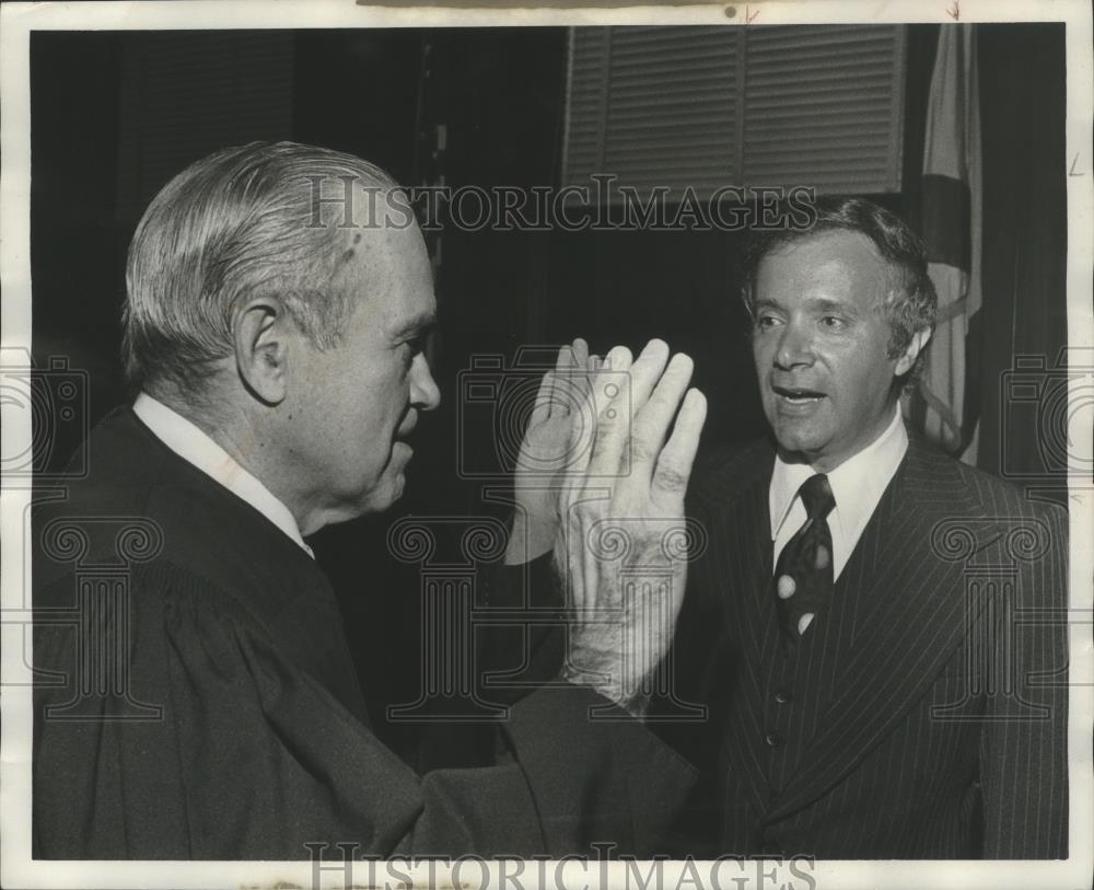 1977 Press Photo Judges Thomas E. Huey and Wadell Zanaty, District Judges - Historic Images