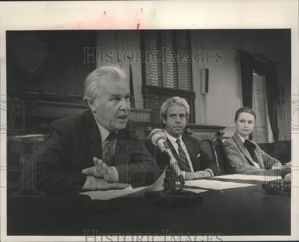 1986 Press Photo Alabama Council on the Arts - M.J. Zakrzewski, Chairman - Historic Images