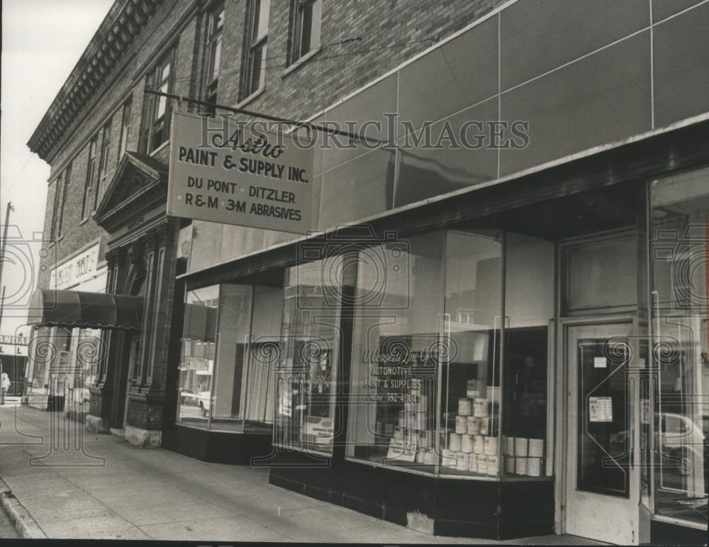 1978 Press Photo Stores in building that once was City Hall, Woodlawn - Historic Images