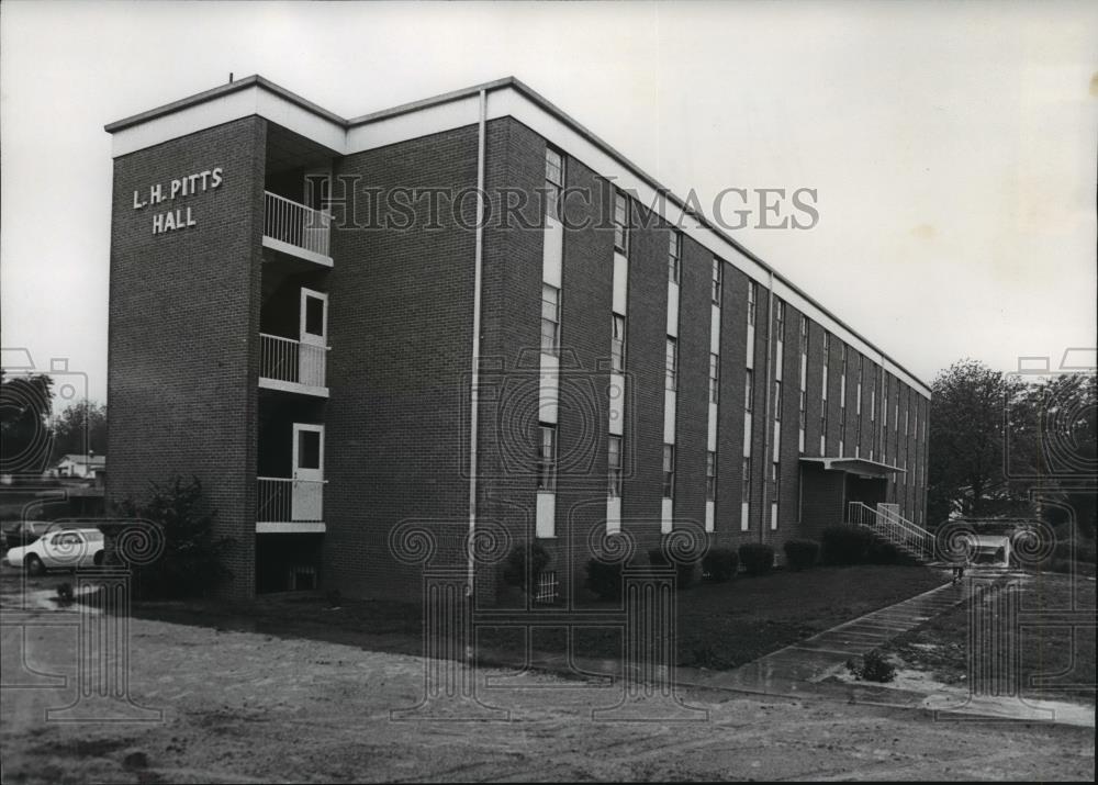 1977 Press Photo Miles College - L.H. Pitts Hall, Birmingham, Alabama - Historic Images